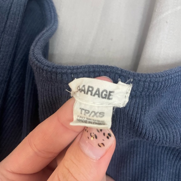 Garage Square neck cropped tee ~ Size Xs - Picture 3 of 3